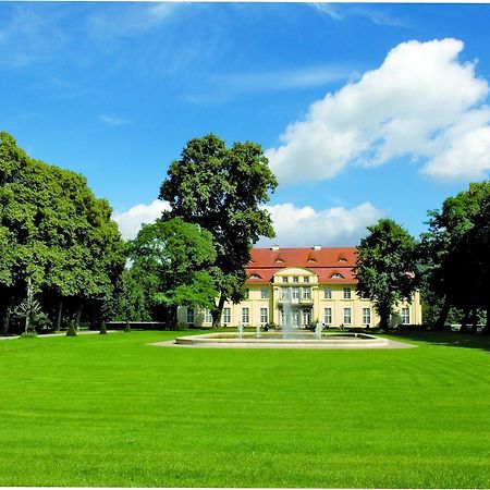 Schloss Hasenwinkel Hotel Exterior foto