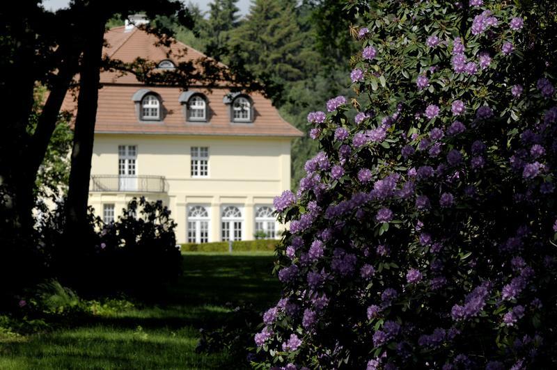 Schloss Hasenwinkel Hotel Exterior foto